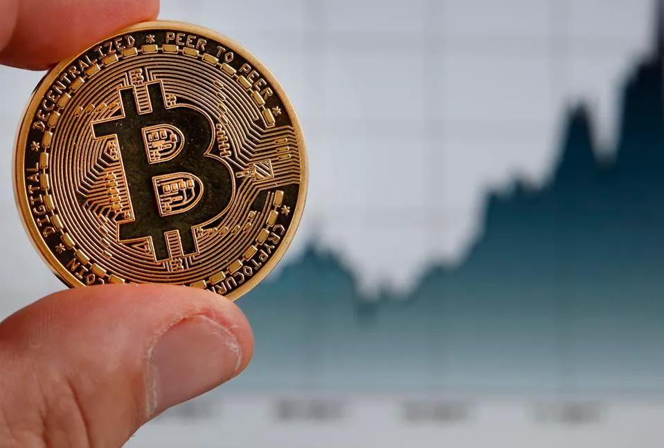 随着 BTC 价格跌至 6.2 万美元,比特币多头清算额达到 3 亿美元