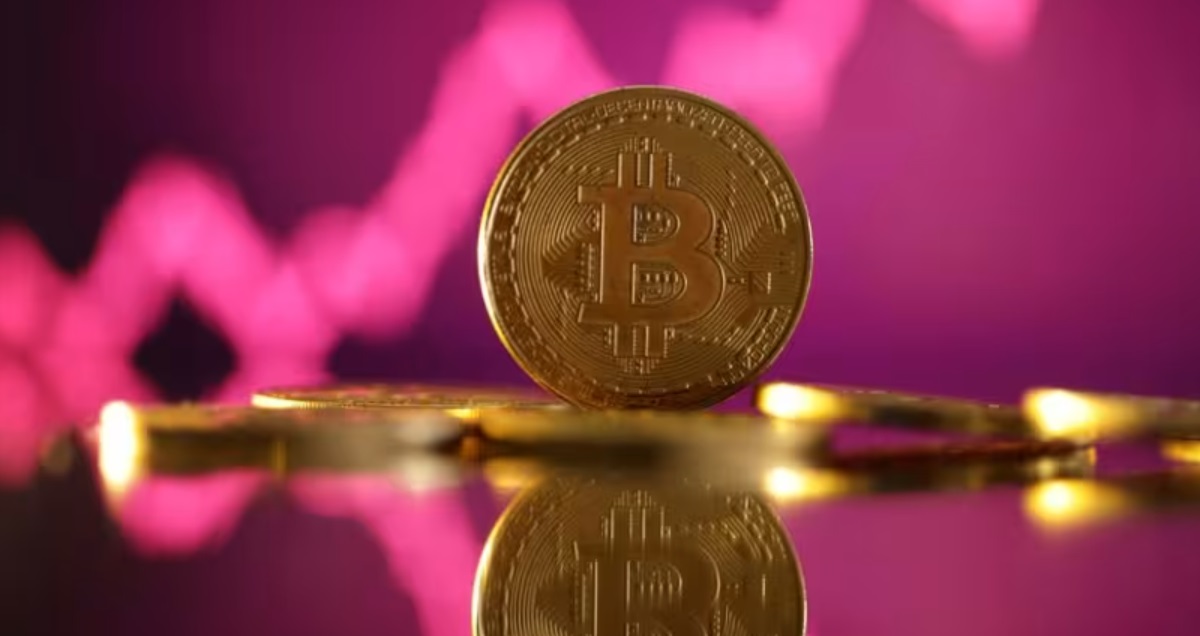 由于经济衰退担忧加剧,比特币和以太币跌至数月低点