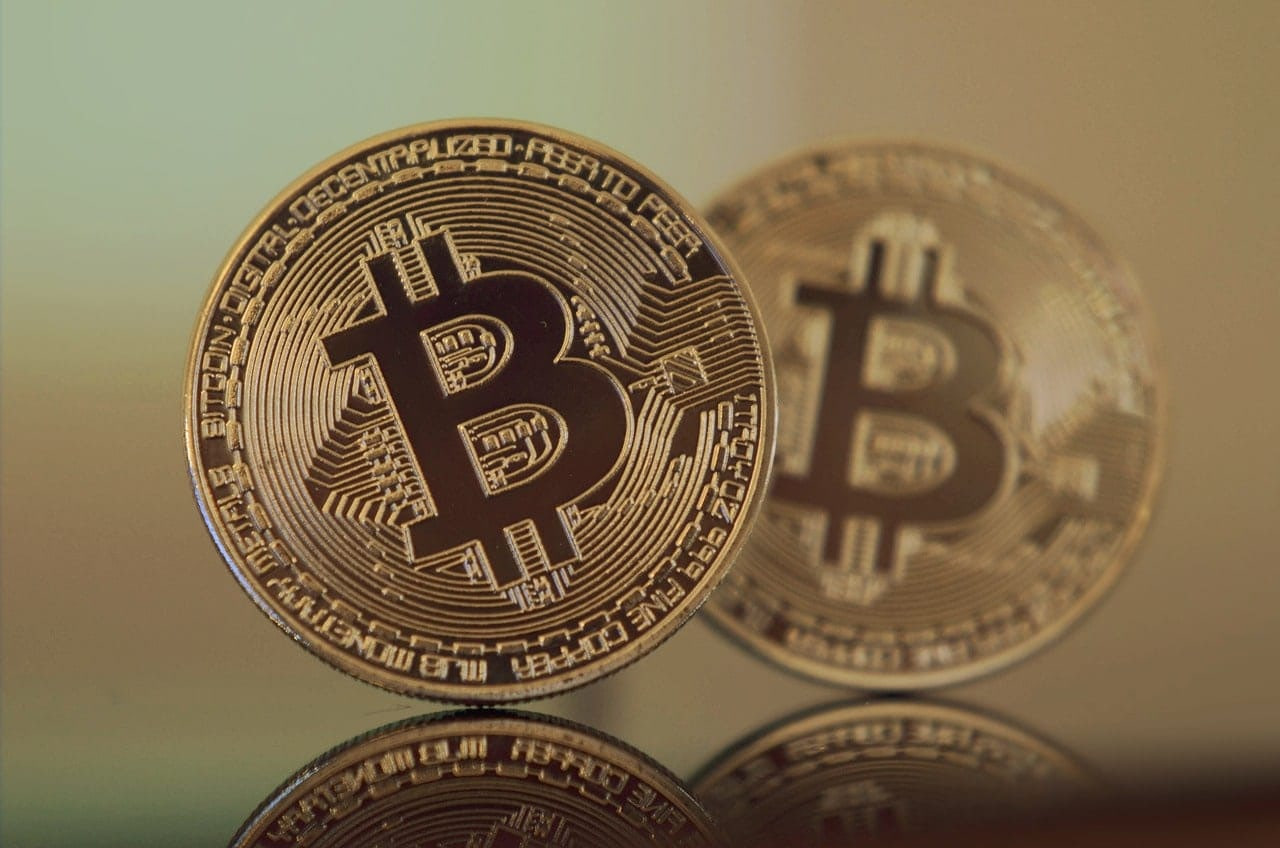 比特币突破62,000美元阻力位:市场转向看涨,未来几个月将迎来新高