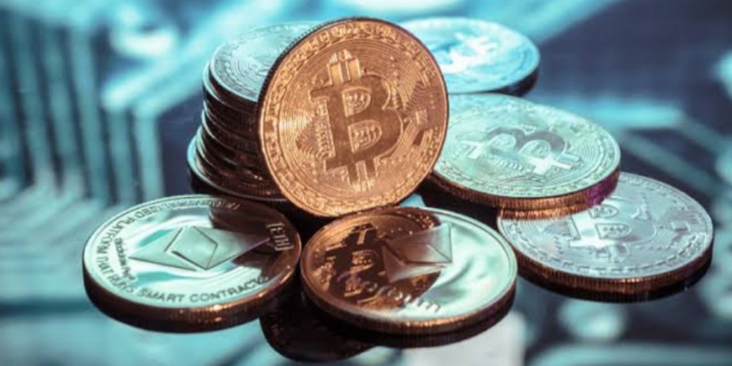 比特币面临进一步下跌的风险,以太坊回升至 2,500 美元,XRP 稳定在 0.55 美元