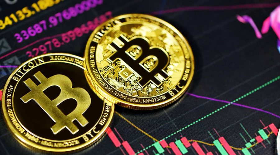 美国大选吸引投资者投资加密货币,比特币流入量激增