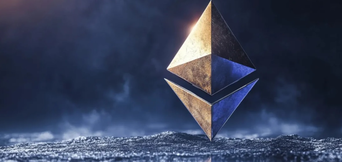 Solana 和 XRP 上涨,ETH 价格飙升引发山寨币季节希望