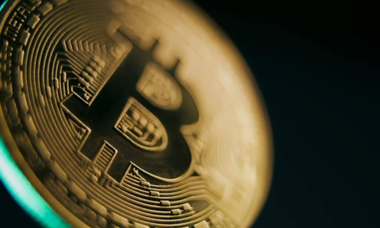 比特币技术分析:看跌信号指向可能跌破$96,000