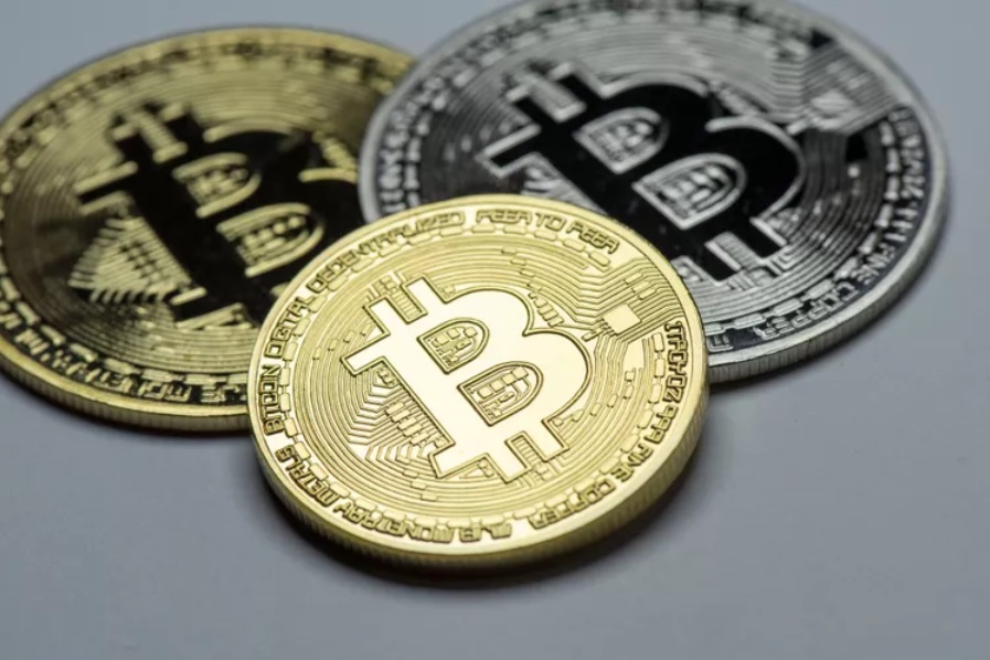 渣打银行预测比特币将进一步下跌 10%,比特币面临压力